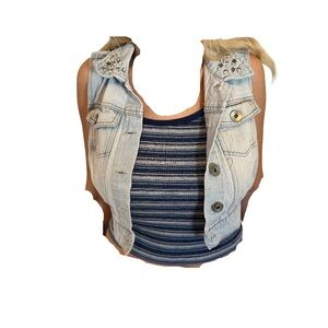 Light Wash Cropped Denim Vest with Embellished Collar